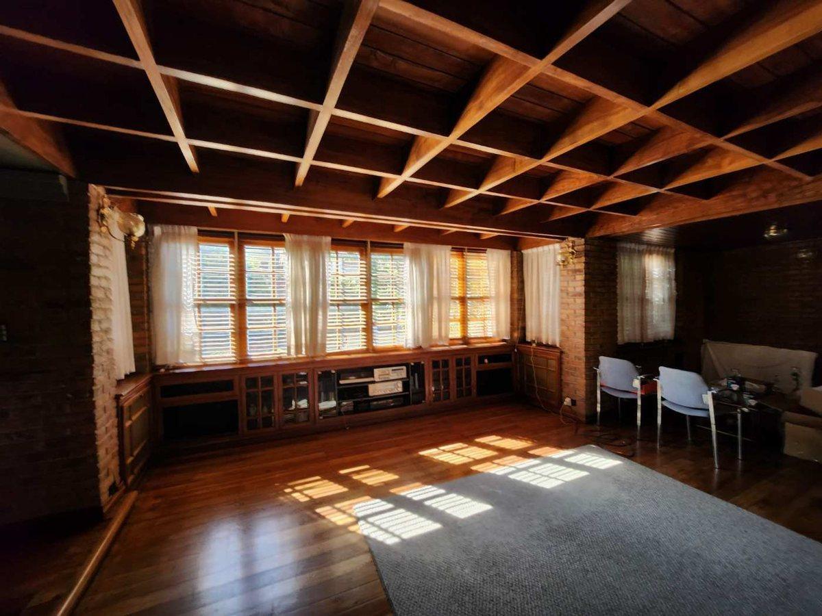 Foto de VENTA CASA 5AMB BARRIO PARQUE BERNAL PATIO COCHERA, imagen 1
