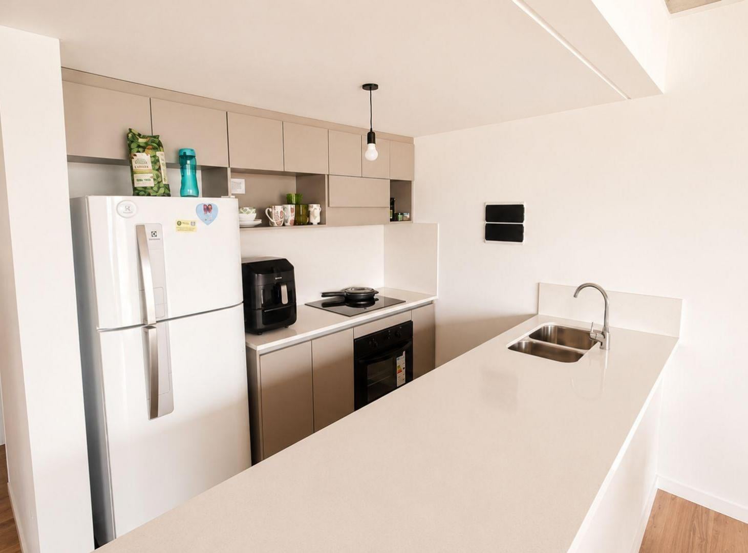 Foto de VENTA DEPTO 3 AMB CATEGORIA AVELLANEDA CENTRO, imagen 3