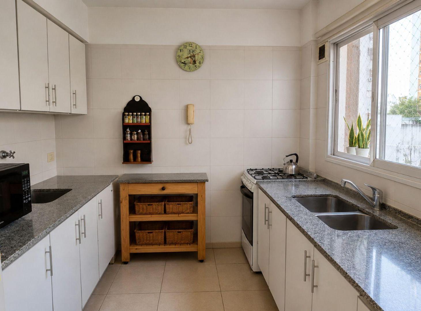Foto de VENTA DPTO 2AMB QUILMES CENTRO BALCÓN BAULERA, imagen 3