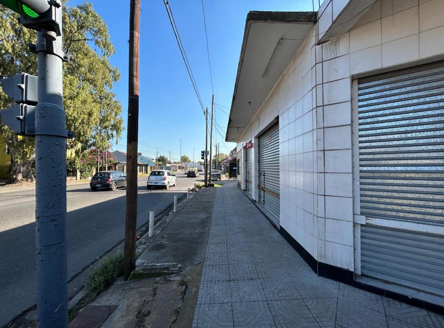 Foto de VENTA EN BLOQUE | 6 LOCALES COMERCIALES QUILMES, imagen 4
