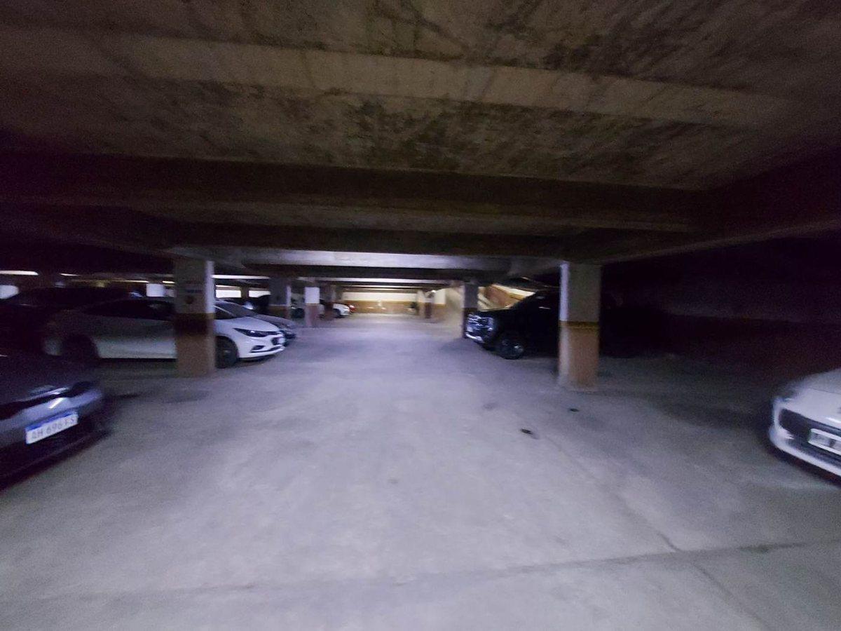 Foto de VENTA COCHERA CUBIERTA BERNAL CENTRO, imagen 3