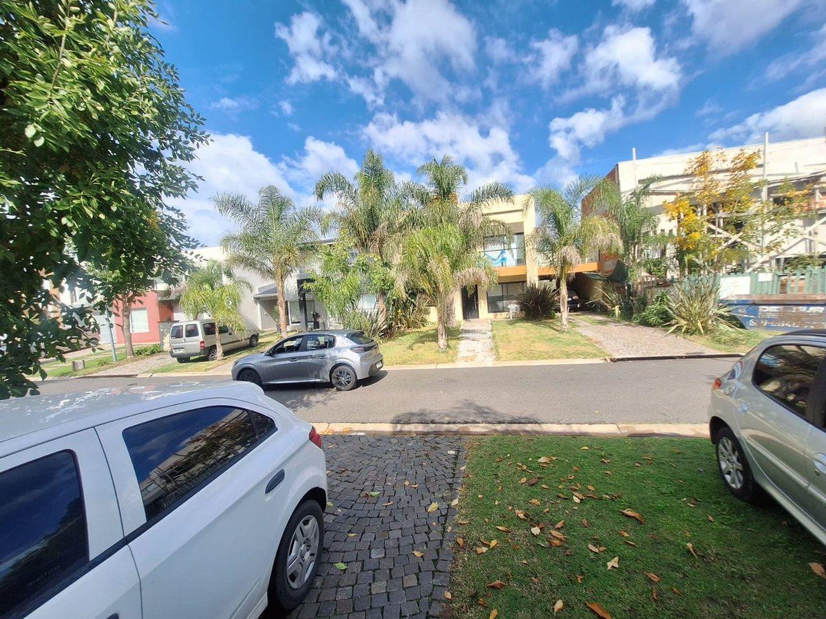 Foto de VENTA CASA 3 AMBIENTES HUDSON CHICO BERAZATEGUI, imagen 4
