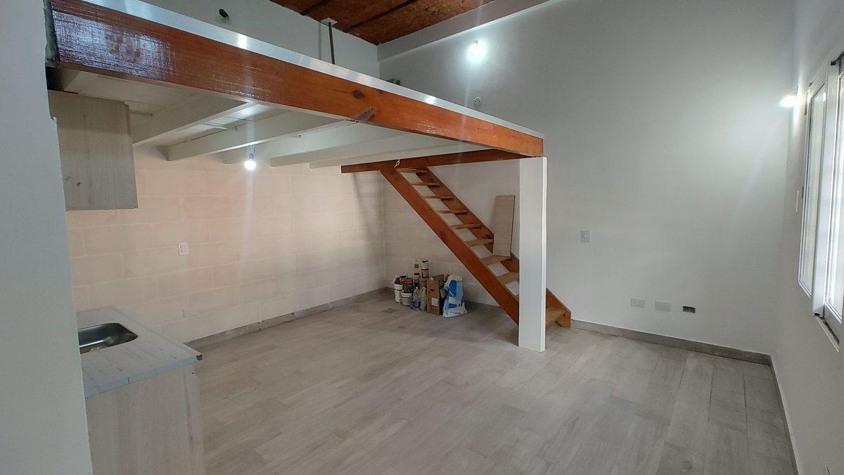 Foto de VENTA PH MONOAMBIENTE AVELLANEDA, imagen 4