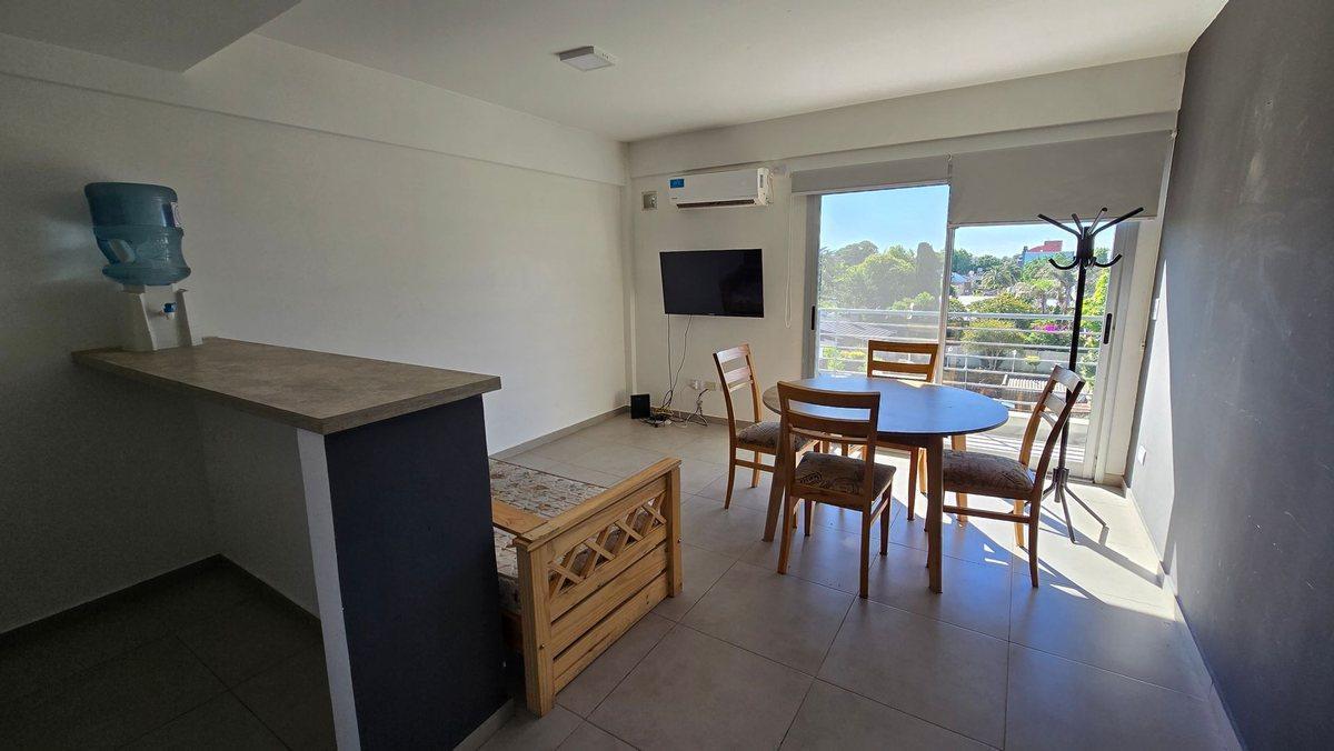 Foto de VENTA DTO. DE 2 AMB BERNAL CENTRO CON PISCINA, imagen 1