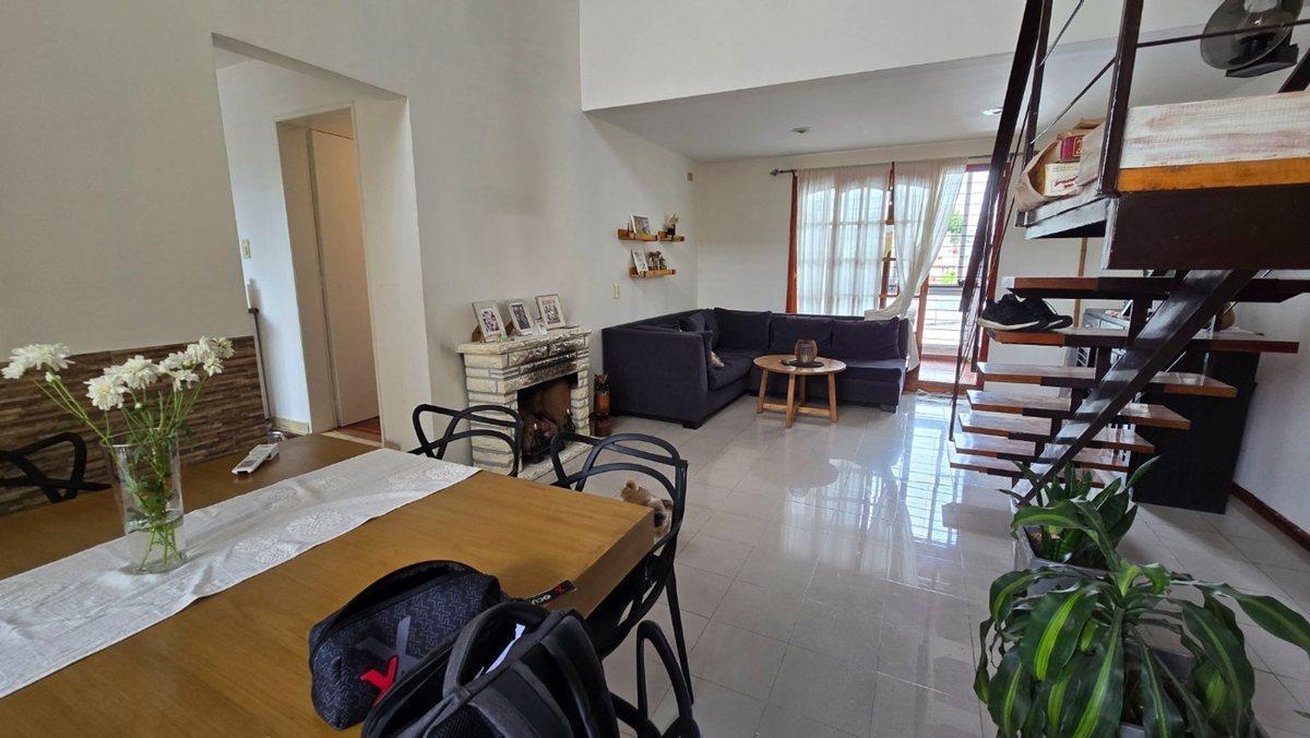 Foto de VENTA P.H. 4 AMB. WILDE CENTRO, imagen 2