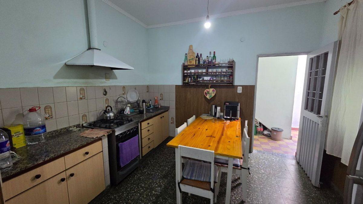 Foto de VENTA PH TIPO CASA AL FRENTE 2AMB QUILMES, imagen 3