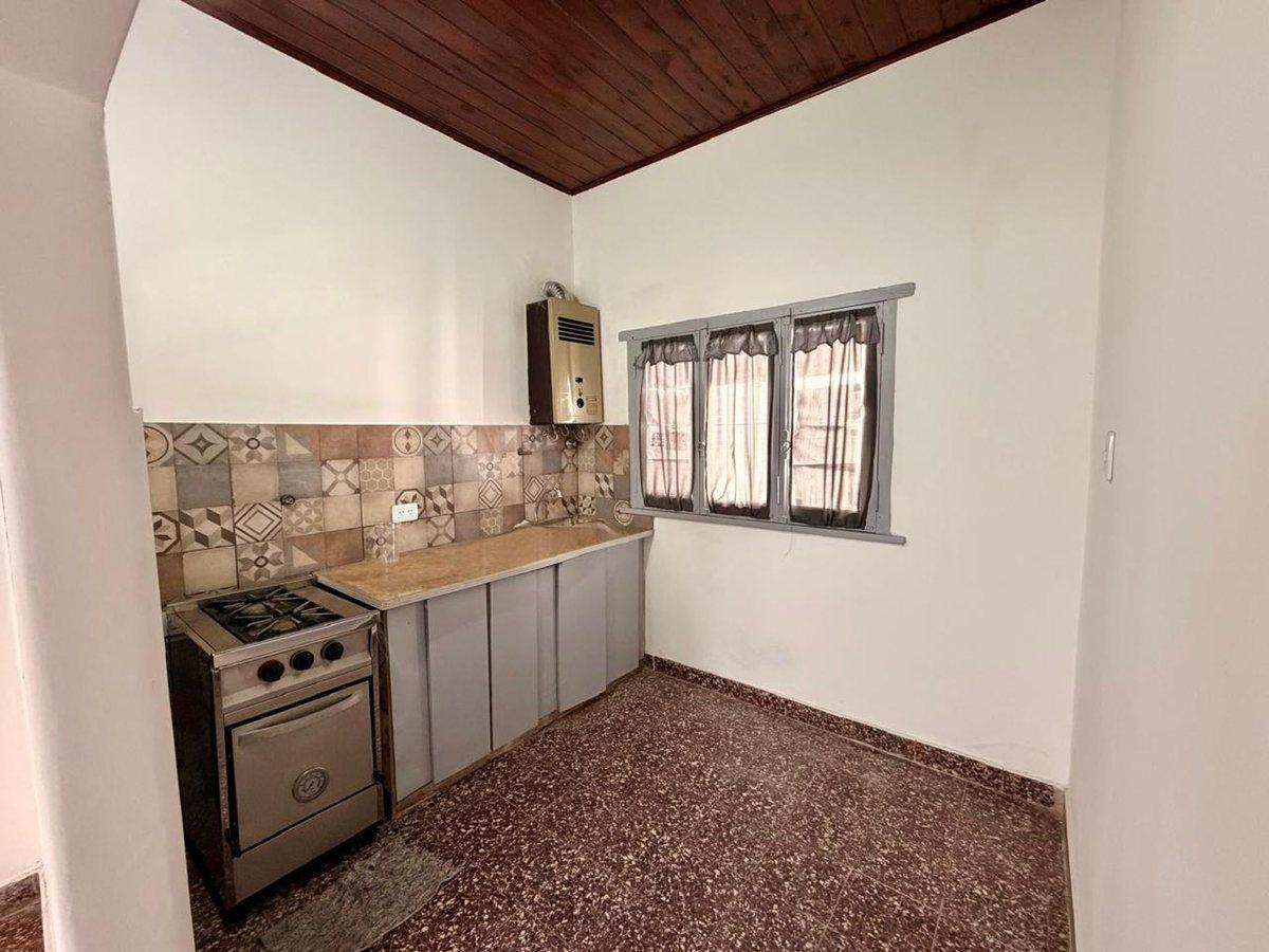 Foto de VENTA PH 3 AMBIENTES. TACUARI N 86, BERNAL ESTE., imagen 5