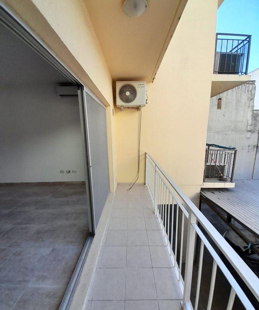Foto de Venta departamento Monoambiente en Wilde., imagen 2