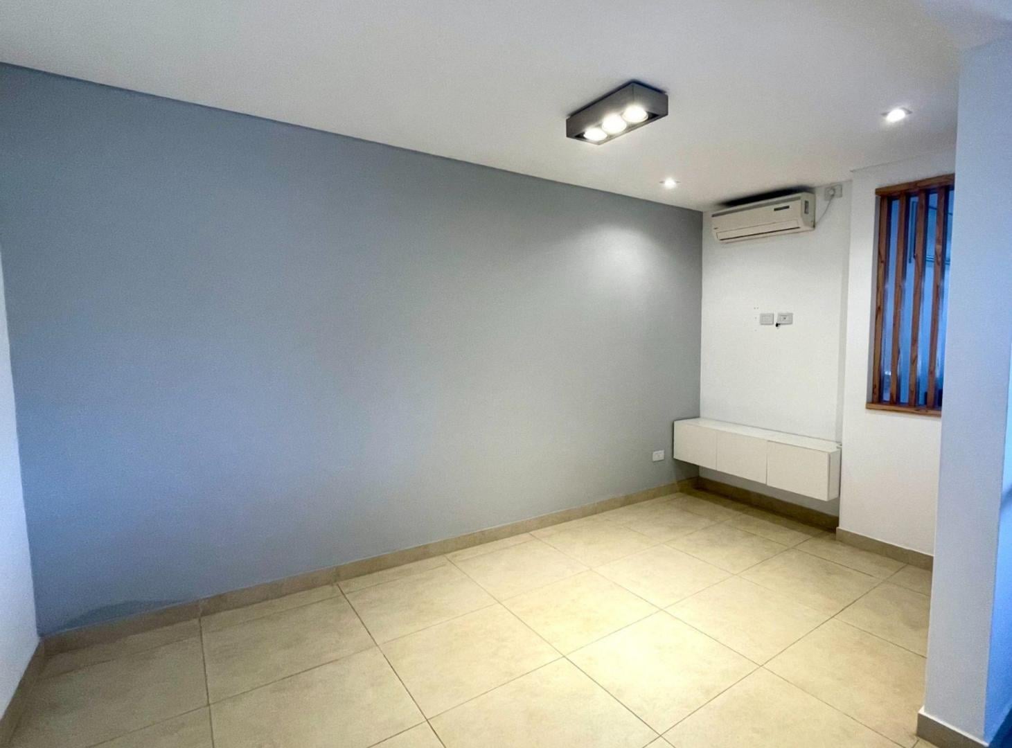 Foto de VENTA DEPTO 3 AMB AL FRENTE CON BALCON QUILMES, imagen 4
