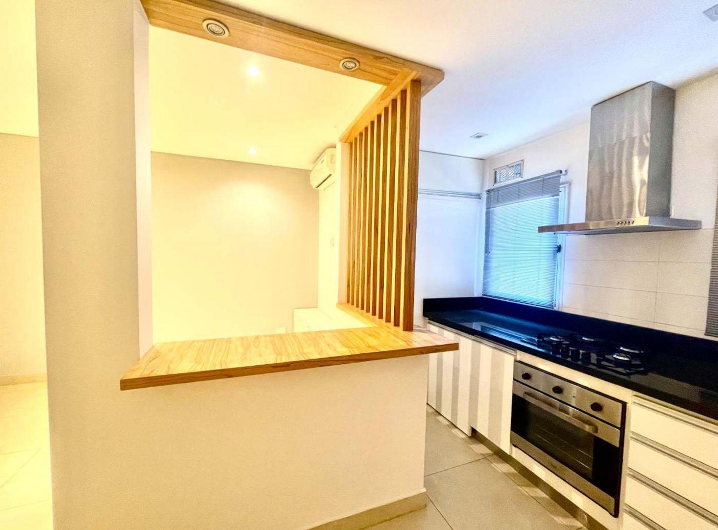 Foto de VENTA DEPTO 3 AMB AL FRENTE CON BALCON QUILMES, imagen 5