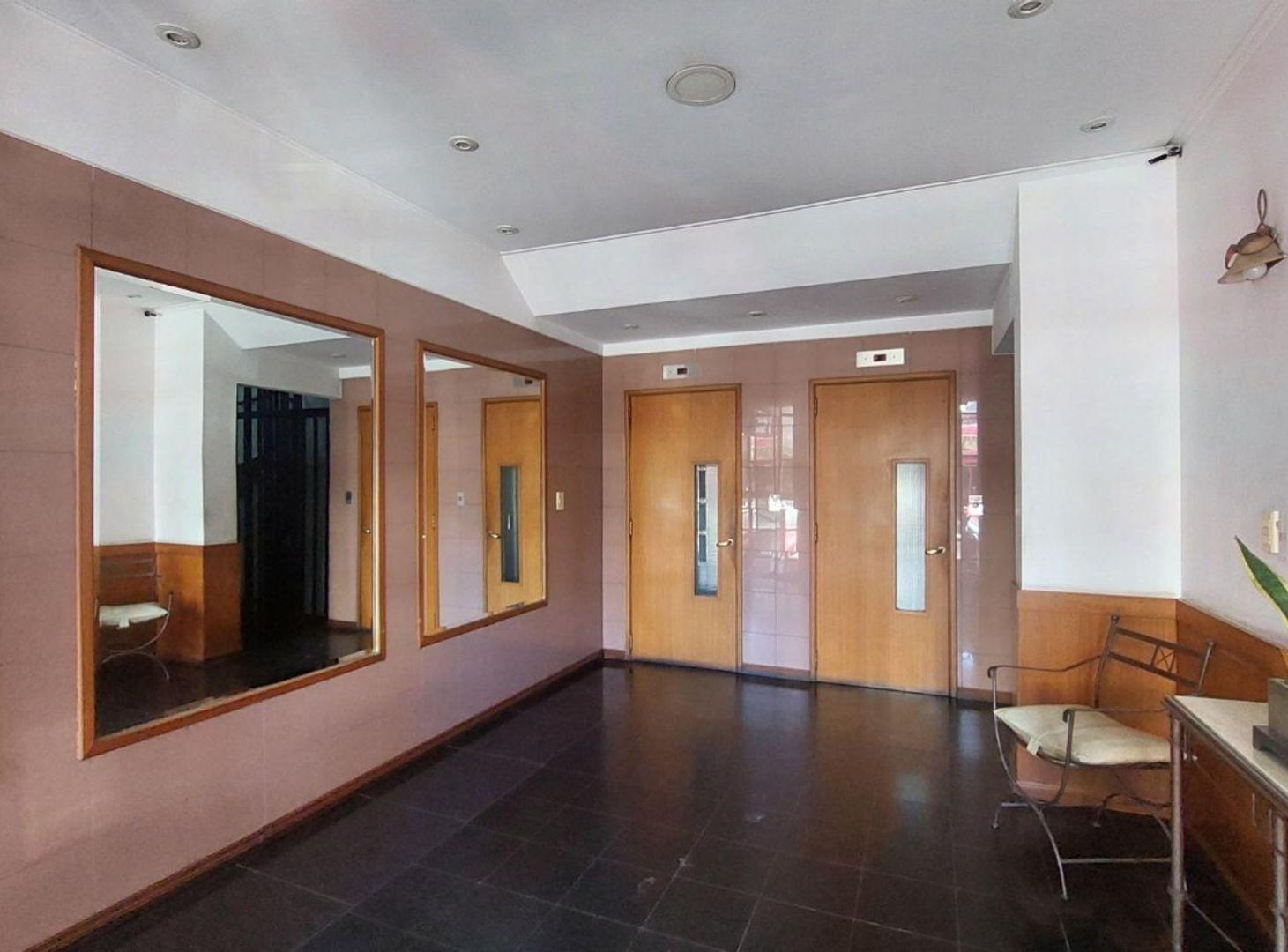 Foto de Departamento Venta tres ambientes Quilmes Centro, imagen 1