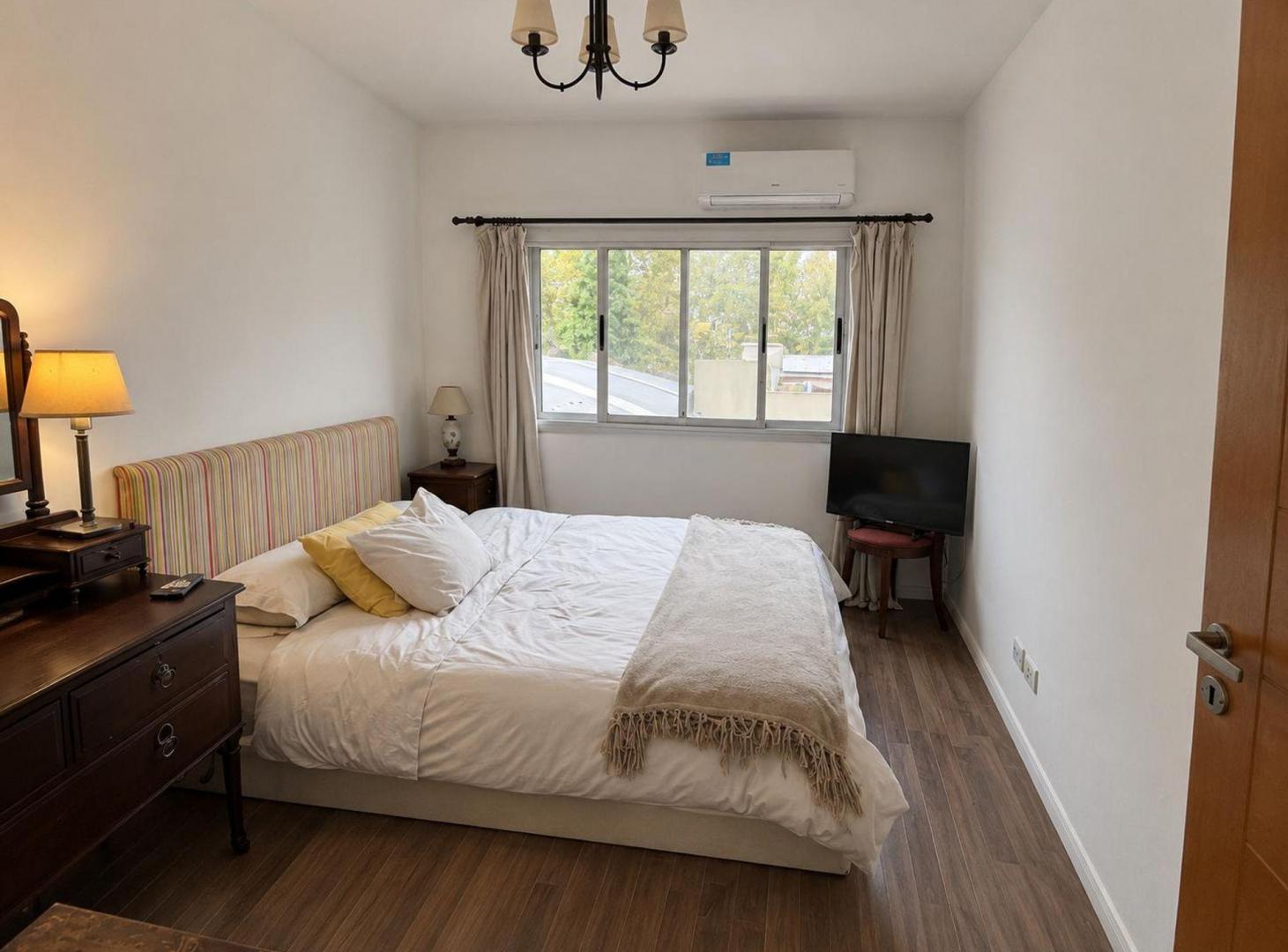 Foto de VENTA DEPTO 2 AMB CON COCHERA QUILMES CENTRO, imagen 2