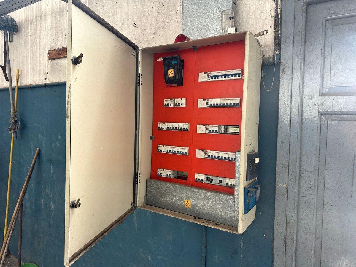 Foto de ALQUILER GALPON - DEPOSITO 250 M2 BERNAL ESTE, imagen 5