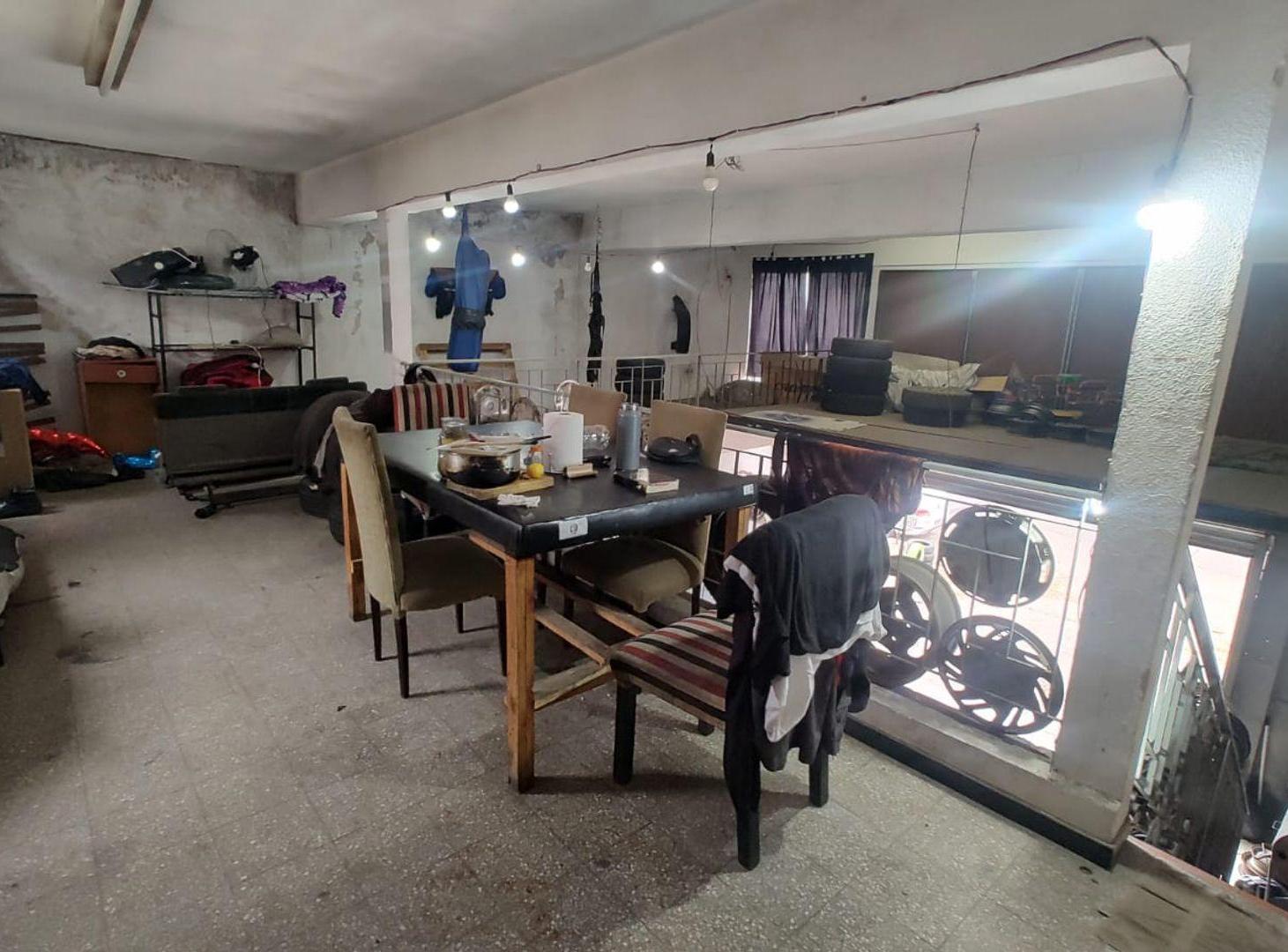 Foto de VENTA LOCAL COMERCIAL SARANDI, imagen 2