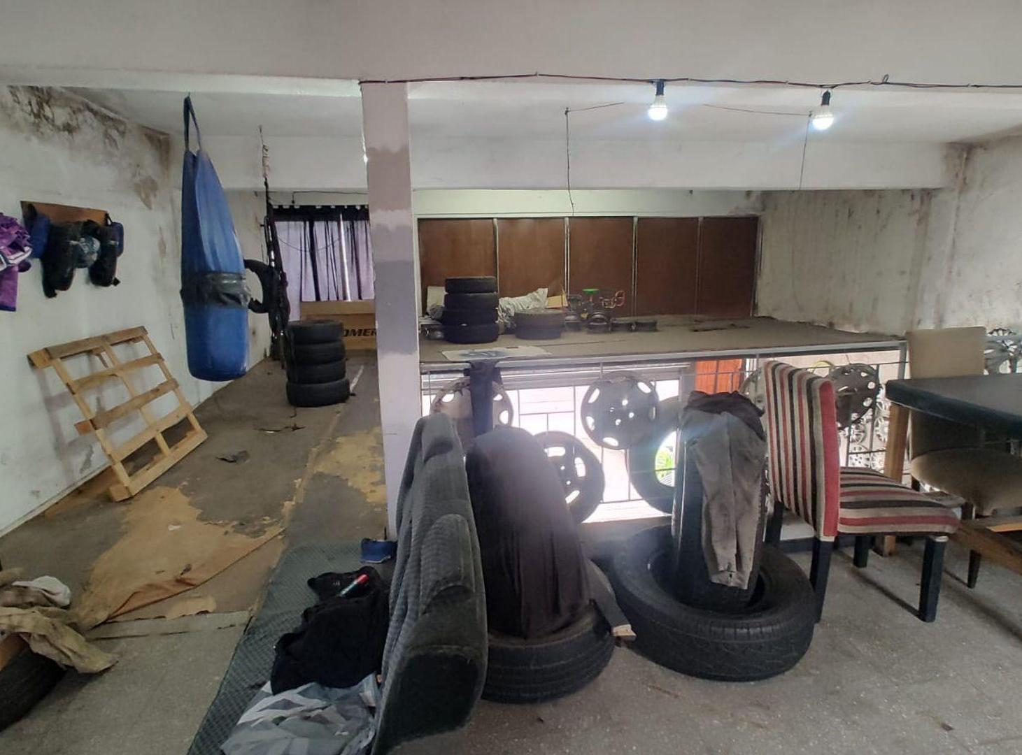 Foto de VENTA LOCAL COMERCIAL SARANDI, imagen 3