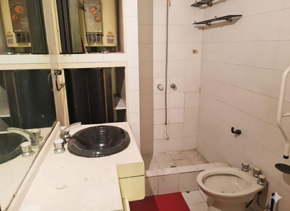 Foto de CASA V.URQUIZA a MODERNIZAR - IDEAL INVERSION, imagen 3