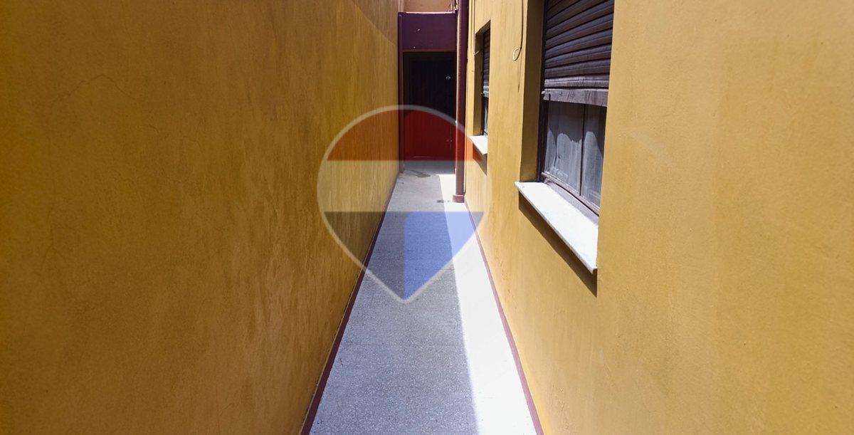 Foto de VENTA CASA 4 AMBIENTES PATIO COCHERA BERNAL OESTE, imagen 4