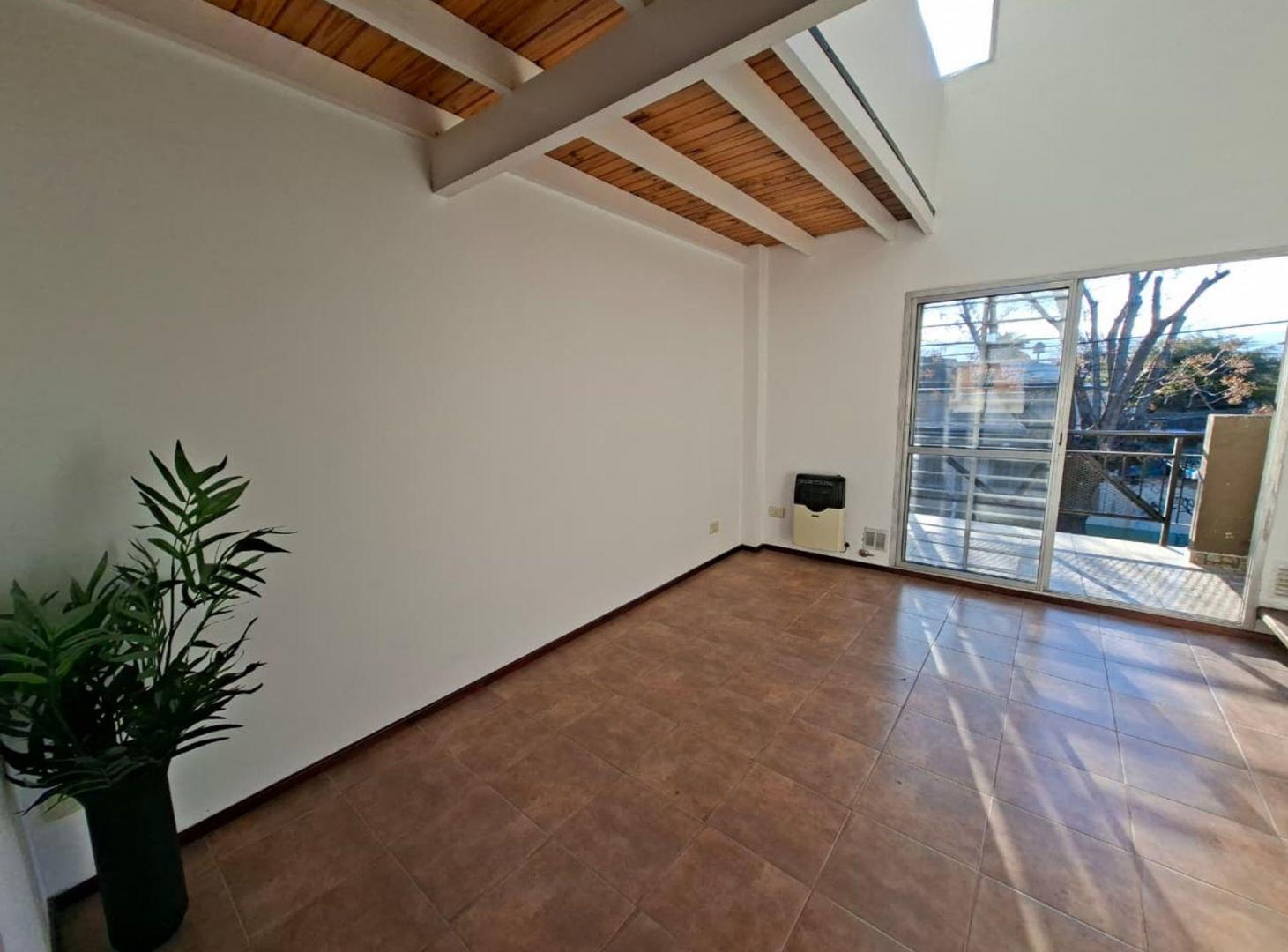 Foto de VENTA PH 2 AMB CON BALCON Y COCHERA, VILLA ESPAÑA, imagen 3