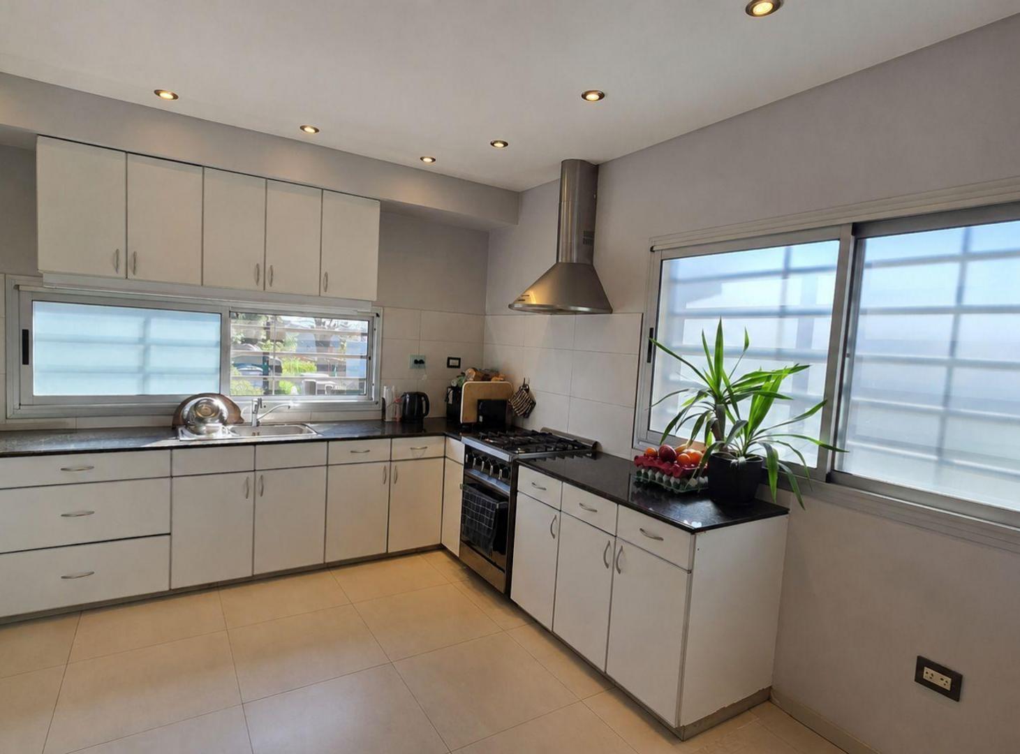 Foto de VENTA PH 3AMB JARDÍN COCHERA BERNAL ESTE QUILMES, imagen 4