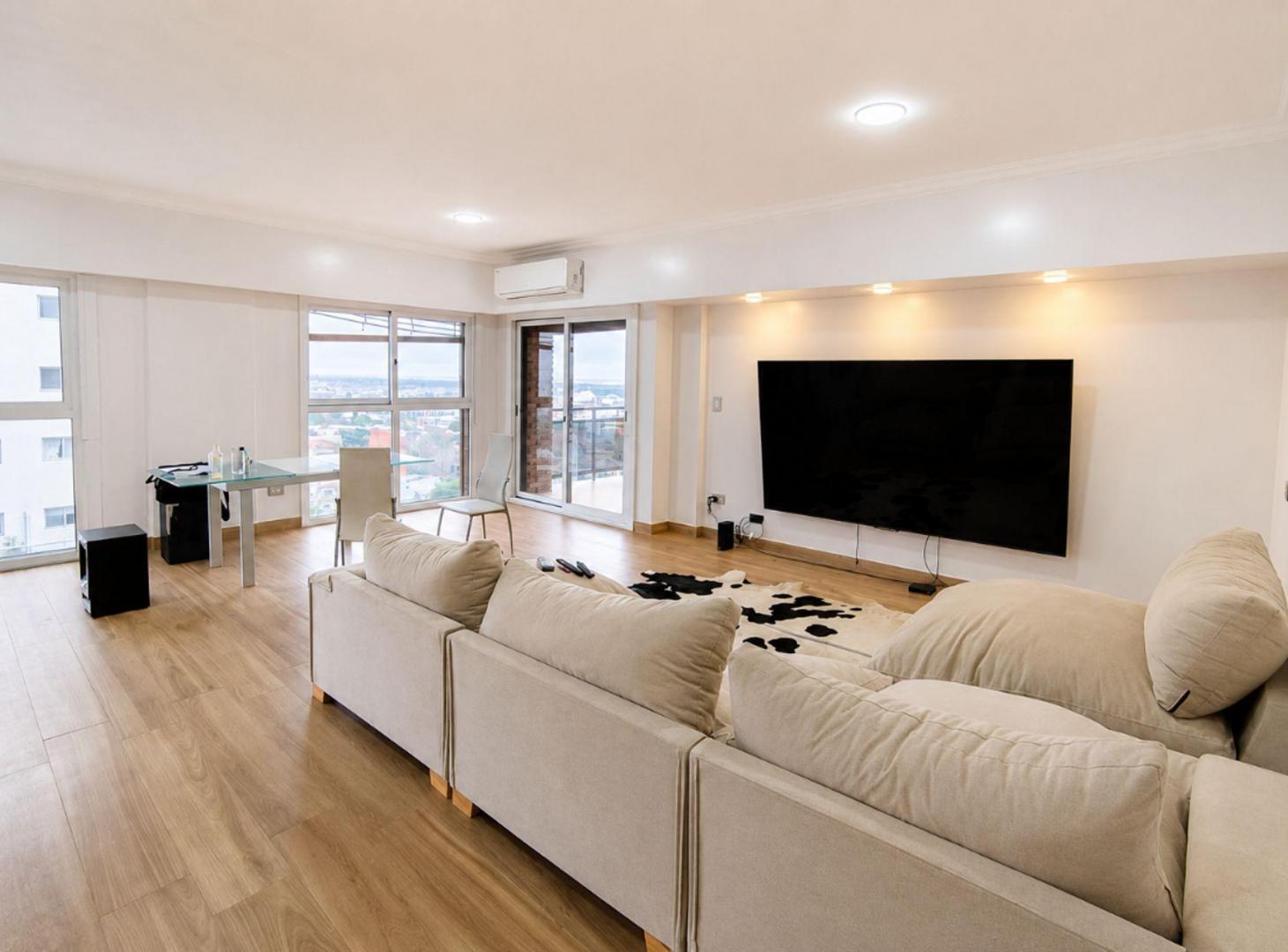 Foto de VENTA DEPARTAMENTO 4 AMB BERNAL CENTRO, imagen 3