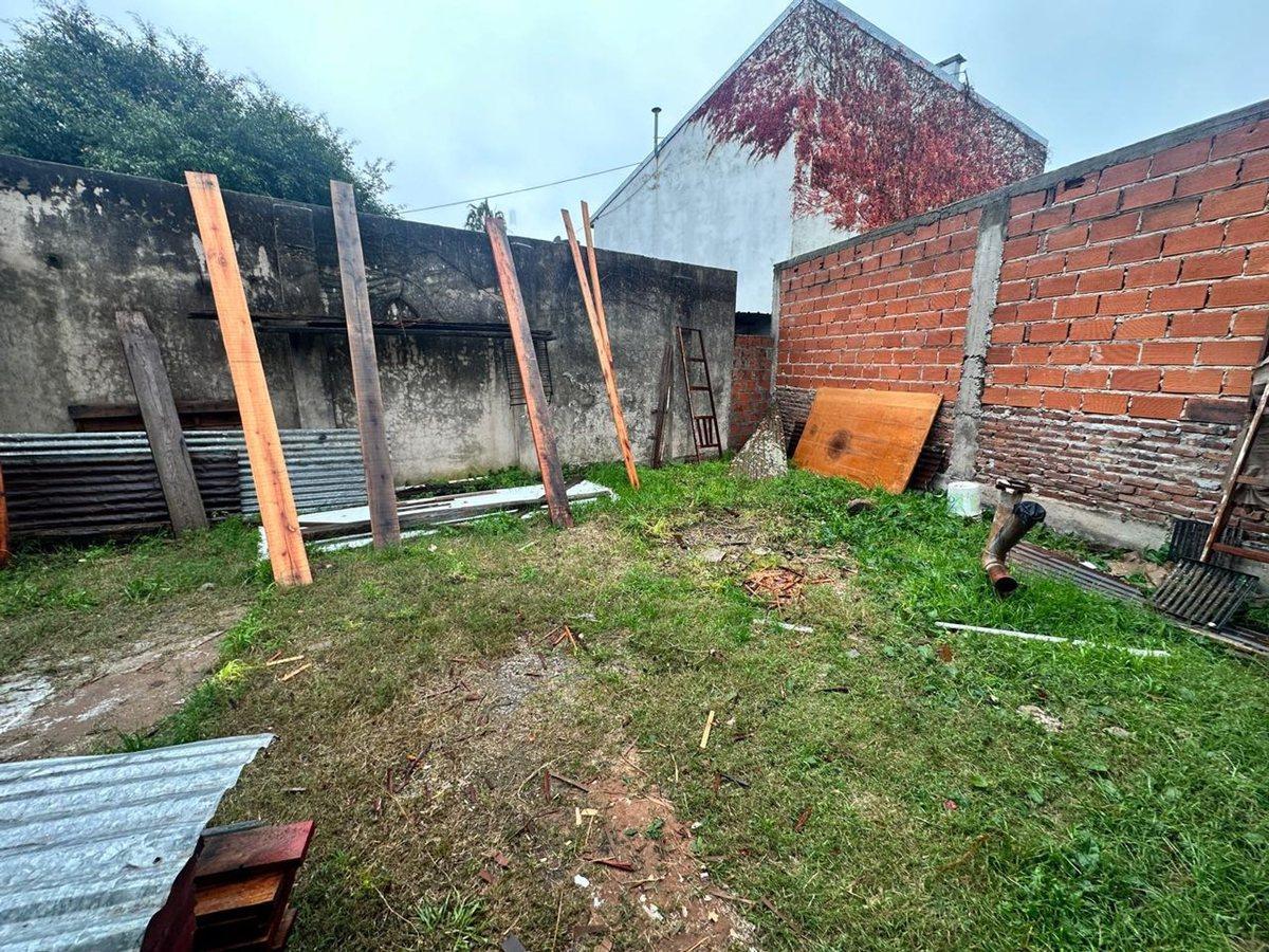 Foto de VENTA GALPON LOCAL DEPOSITO 480 m2 BERNAL, imagen 4