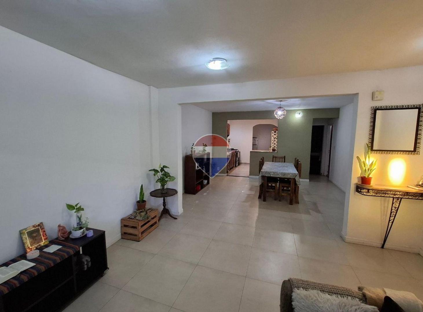 Foto de VENTA CASA 4 AMB C/COCHERA QUILMES APTO CREDITO, imagen 4
