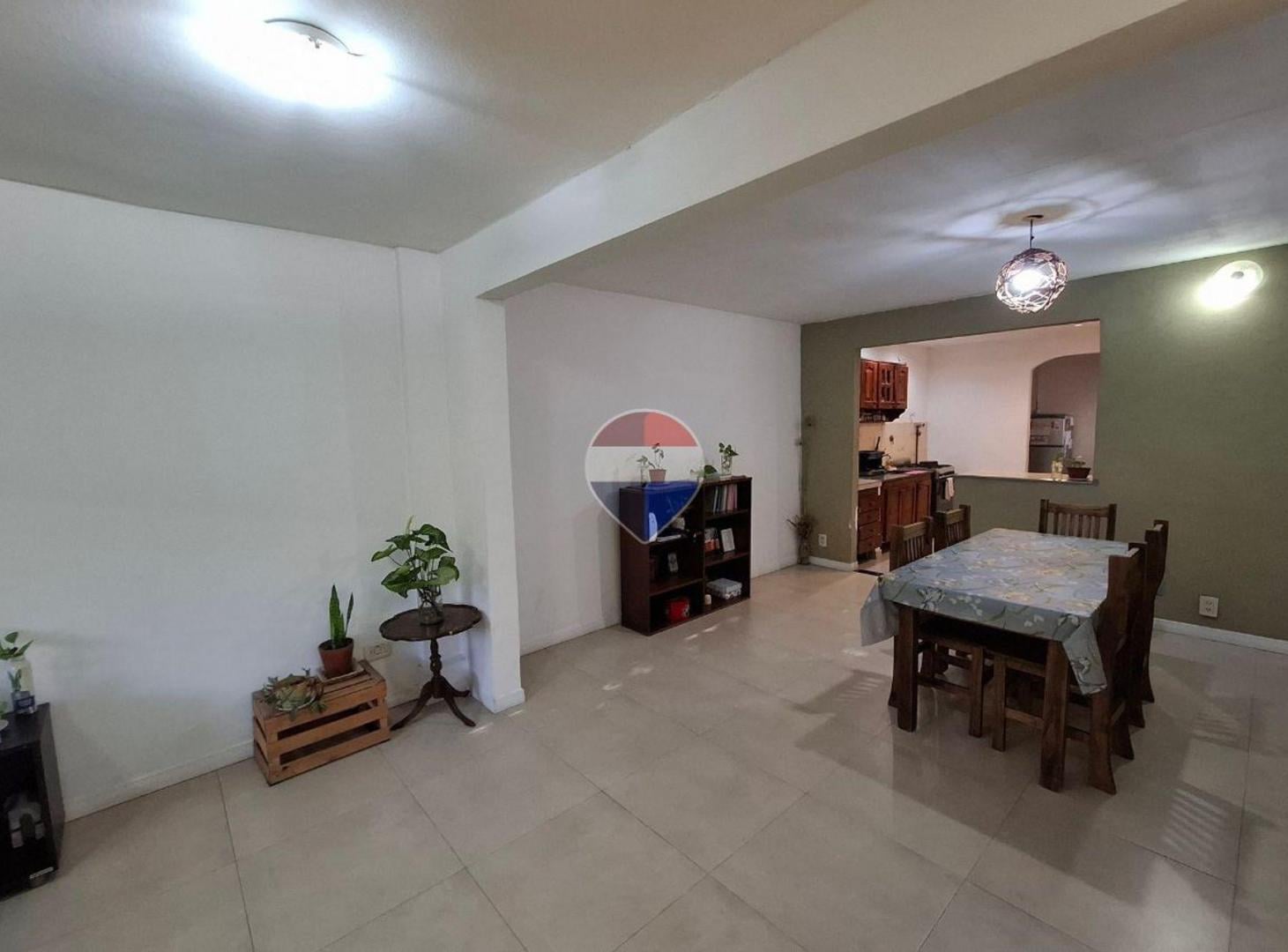 Foto de VENTA CASA 4 AMB C/COCHERA QUILMES APTO CREDITO, imagen 3