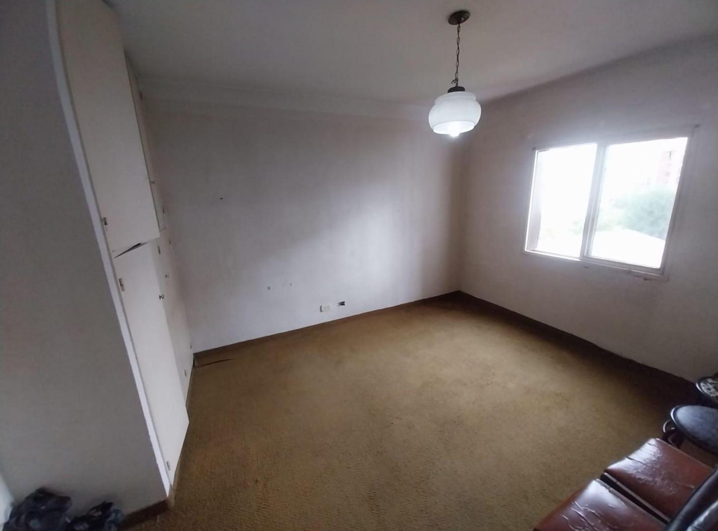 Foto de VENTA DEPTO 4 AMBIENTES CON BALCON TORRES DE WILDE, imagen 2