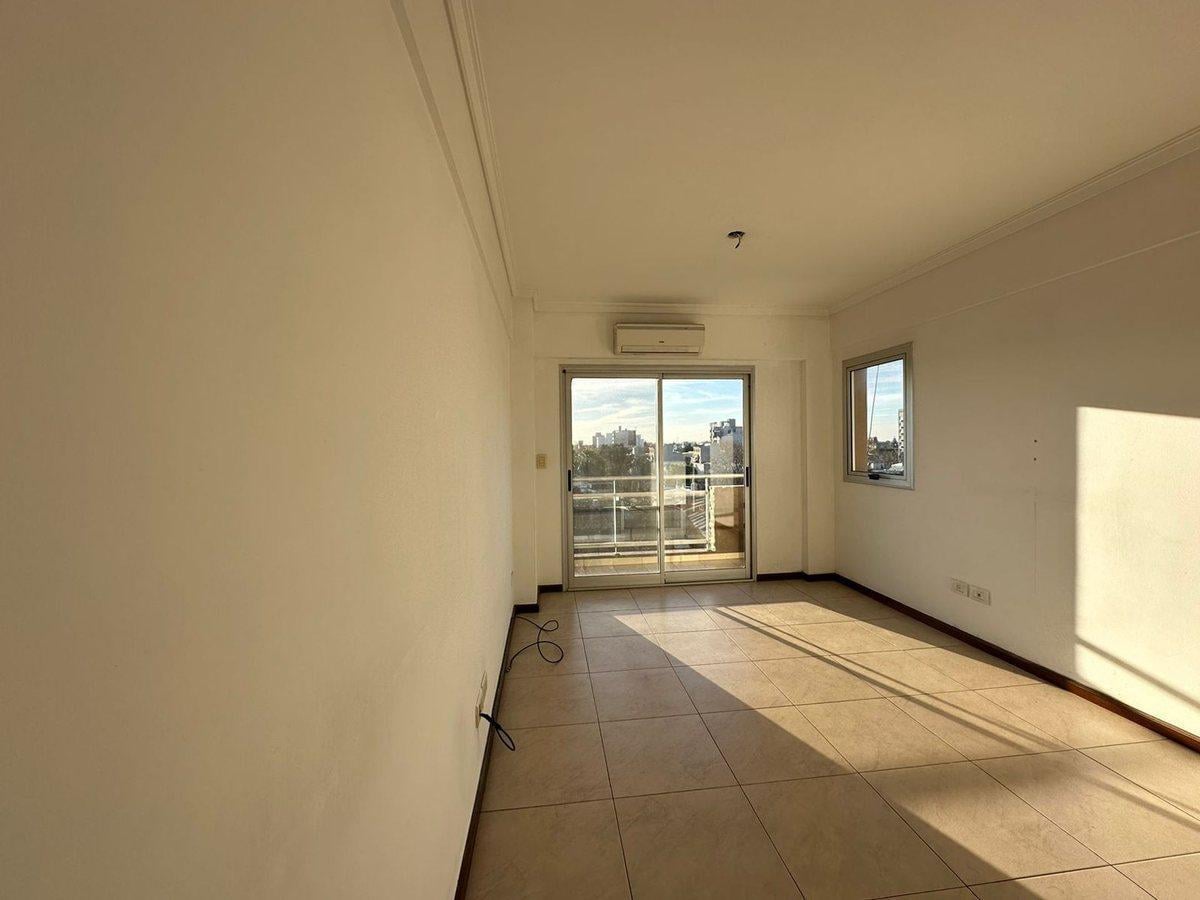Foto de VENTA DEPARTAMENTO QUILMES, imagen 2