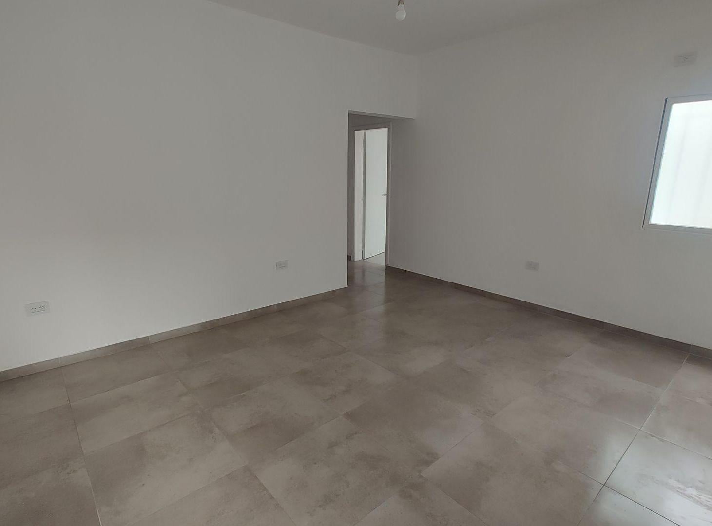 Foto de VENTA PH 2 AMB PATIO WILDE CENTRO, imagen 3