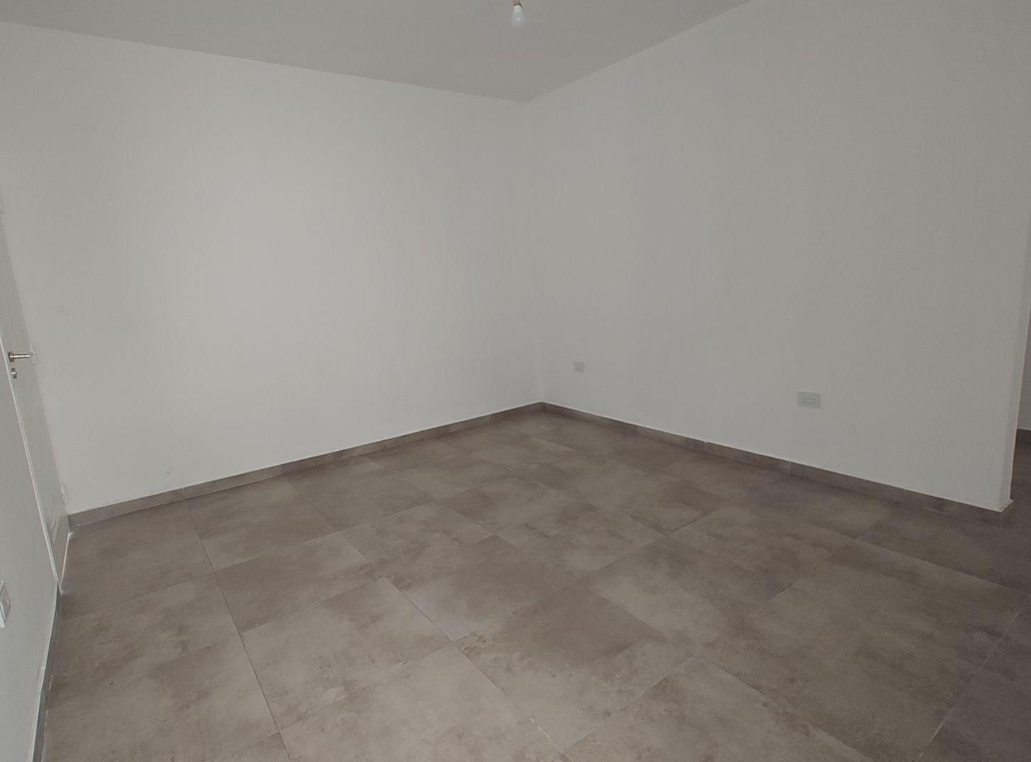 Foto de VENTA PH 2 AMB PATIO WILDE CENTRO, imagen 1