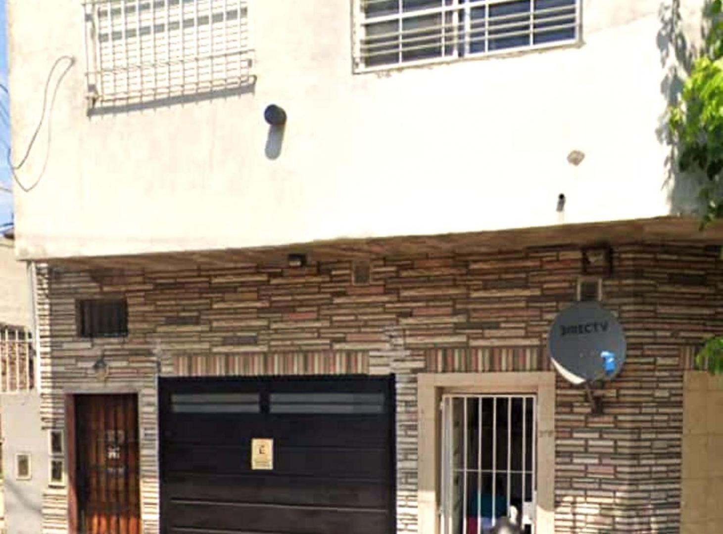 Foto de VENTA PH CASA 3 AMBIENTES CON COCHERA QUILMES, imagen 2