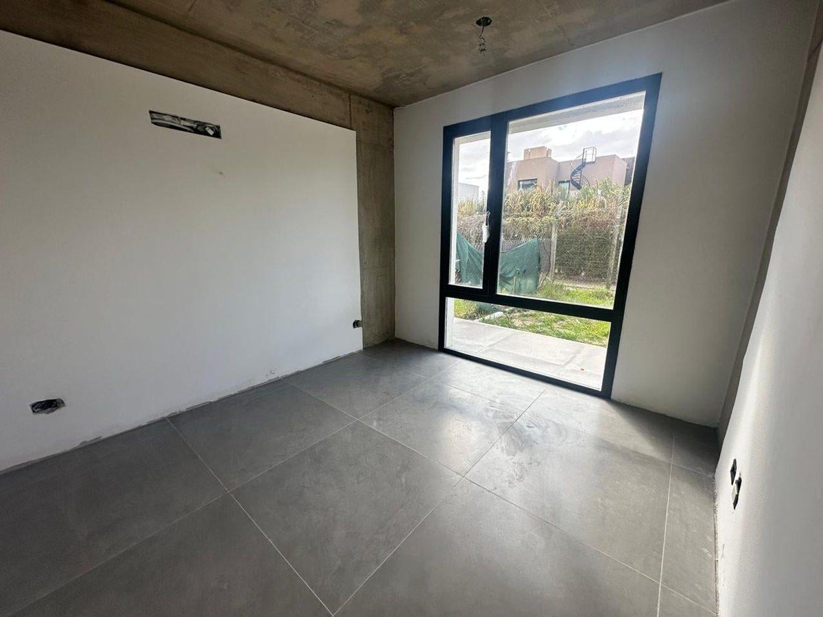 Foto de VENTA DPTO 3 AMB CON PATIO- COCHERA PARQUE LINEAL, imagen 5