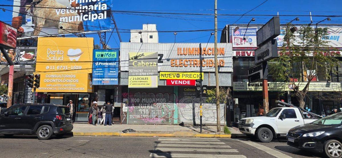 Foto de VENTA LOCAL 130 M2 SOBRE AVENIDA QULMES CENTRO, imagen 1