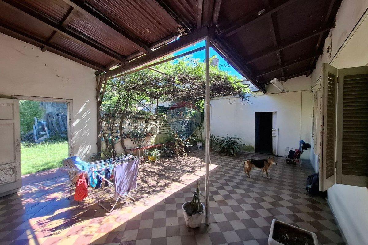 Foto de VENTA CASA 3 AMB CON GALPÓN Y JARDÍN QUILMES, imagen 1