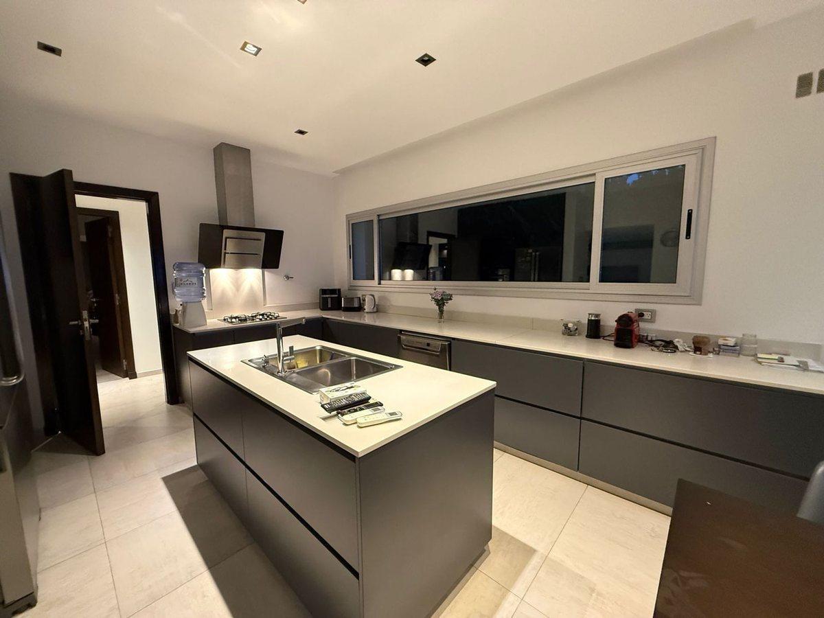 Foto de VENTA CASA 5 AMBIENTES CON PISICINA, NUEVO QUILMES, imagen 4