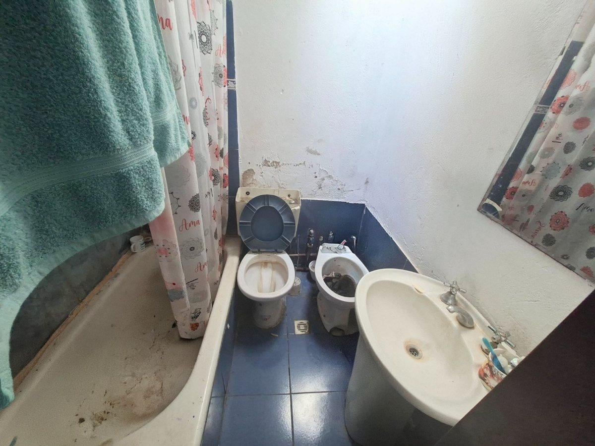 Foto de VENTA CASA 3 AMB CON PATIO BERAZATEGUI, imagen 1