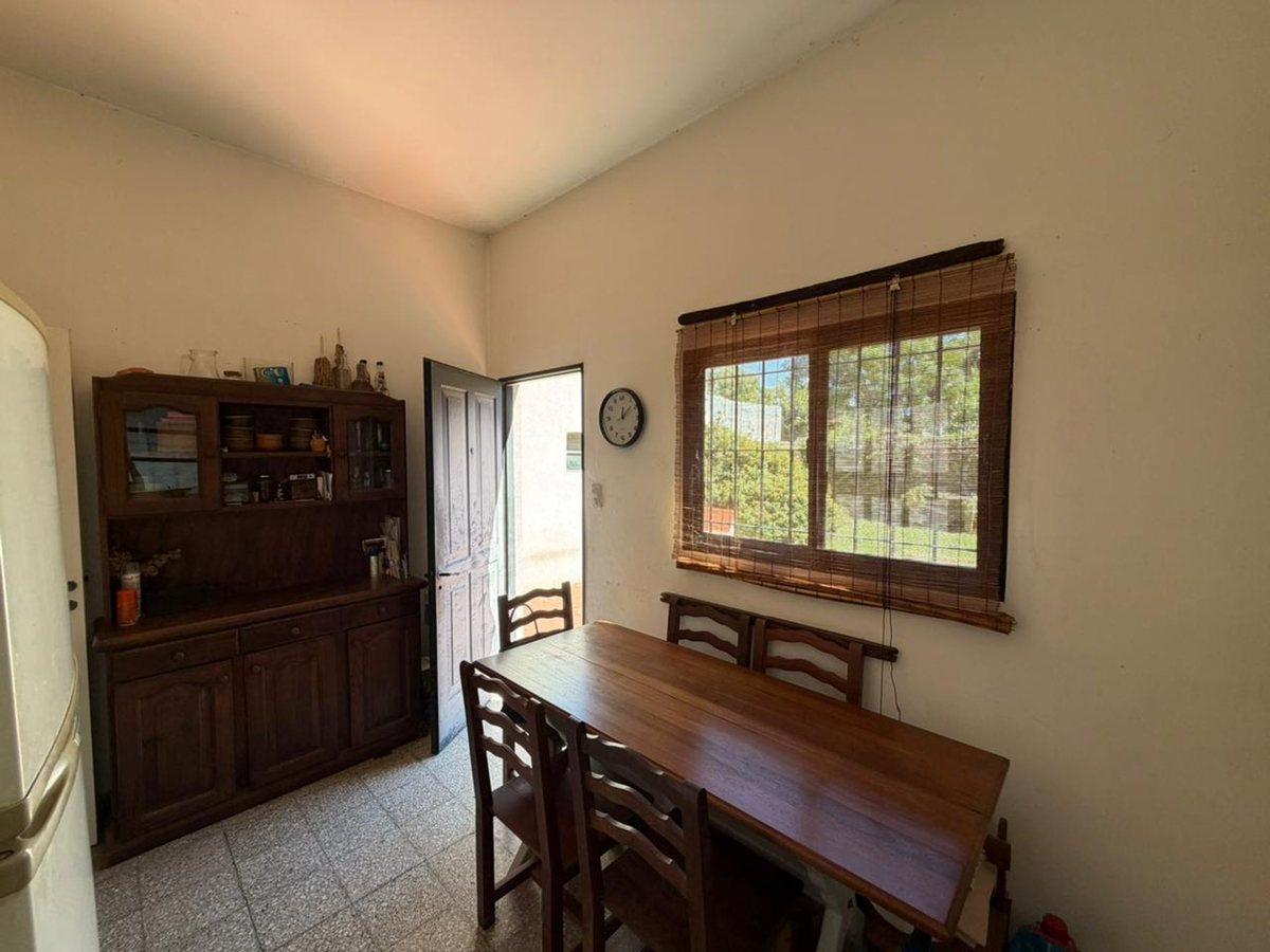 Foto de VENTA CASA 3 AMBIENTES EN BERNAL, imagen 2