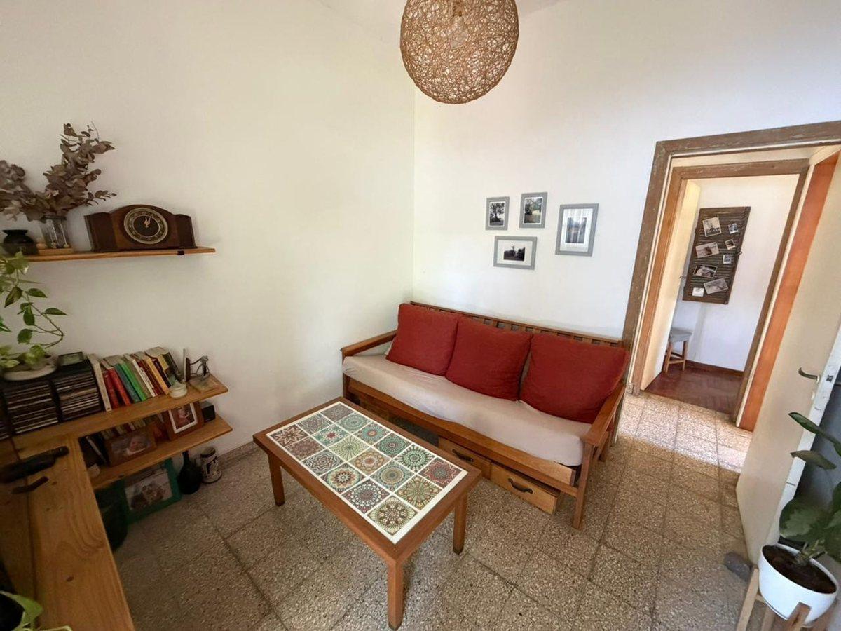 Foto de VENTA CASA 3 AMBIENTES EN BERNAL, imagen 1