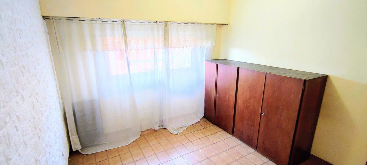 Foto de VENTA DEPOSITO C/CASA ARRIBA SARANDÍ QUINCHO, imagen 4