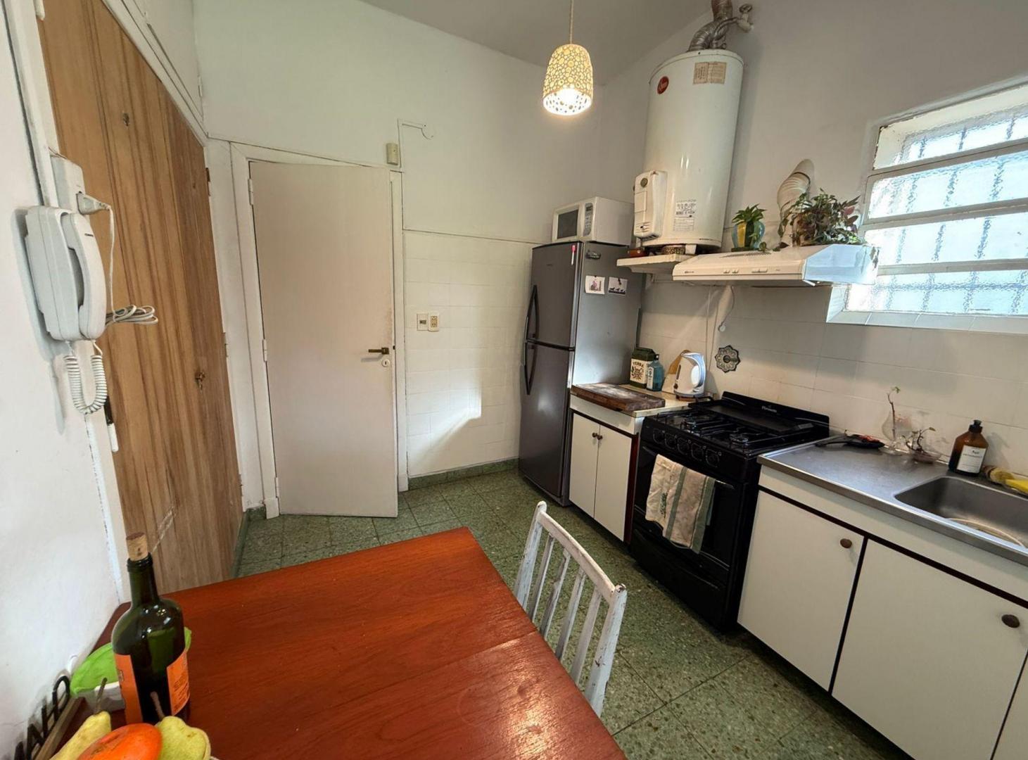 Foto de VENTA CASA 3 AMB CON PARQUE, PARRILLA QUILMES, imagen 1