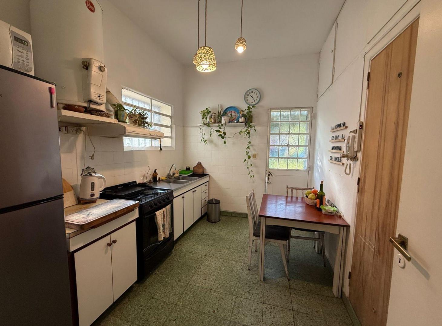 Foto de VENTA CASA 3 AMB CON PARQUE, PARRILLA QUILMES, imagen 4
