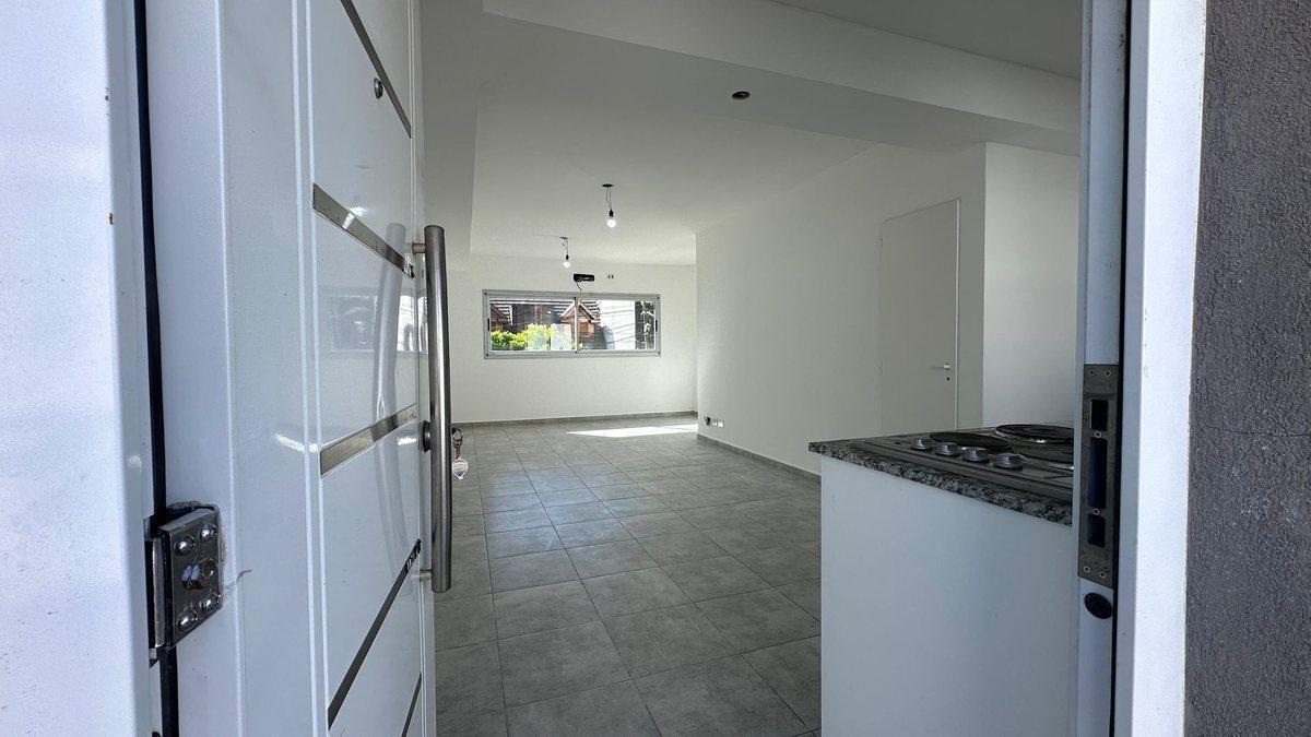 Foto de DEPARTAMENTO 3 AMBIENTES CON COCHERA EN QUILMES, imagen 5