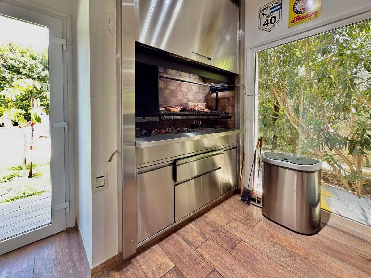 Foto de VENTA CASA BARRIO PRIVADO ADROGUE, imagen 3