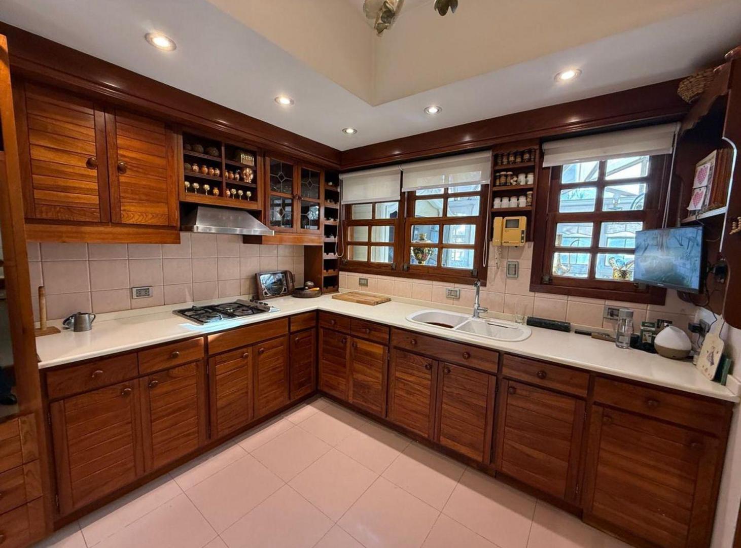 Foto de VENTA CASA 5 AMB PARQUE QUINCHO DON BOSCO, imagen 5