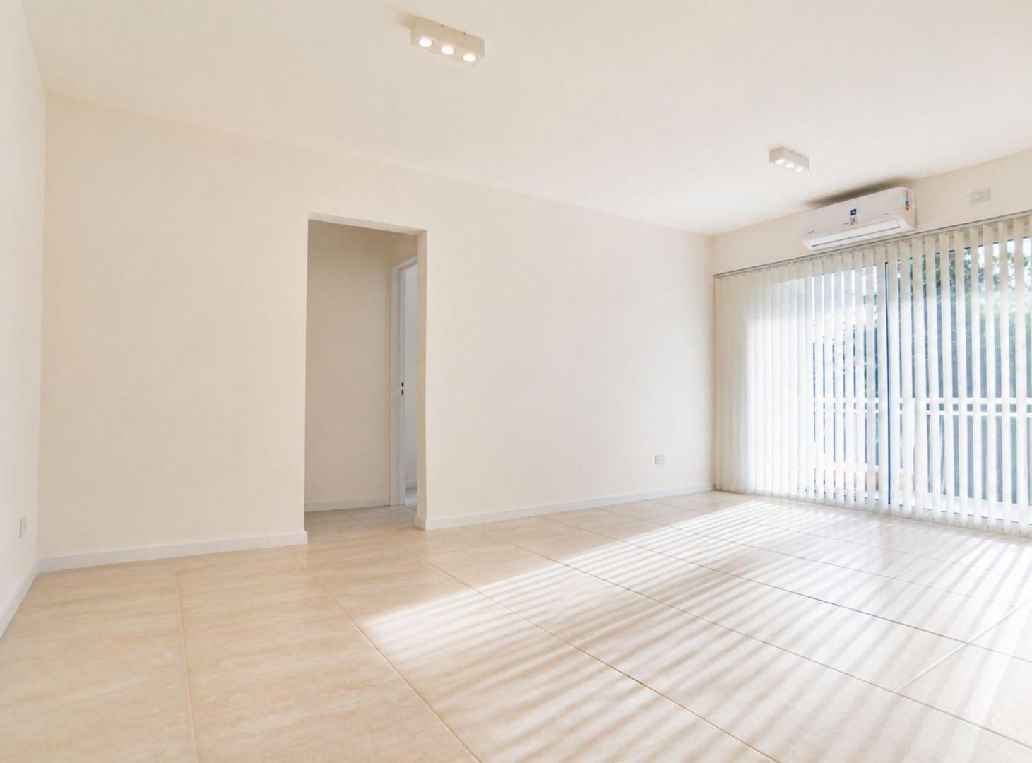 Foto de Departamento 3 Ambientes en Venta en Bernal, imagen 1
