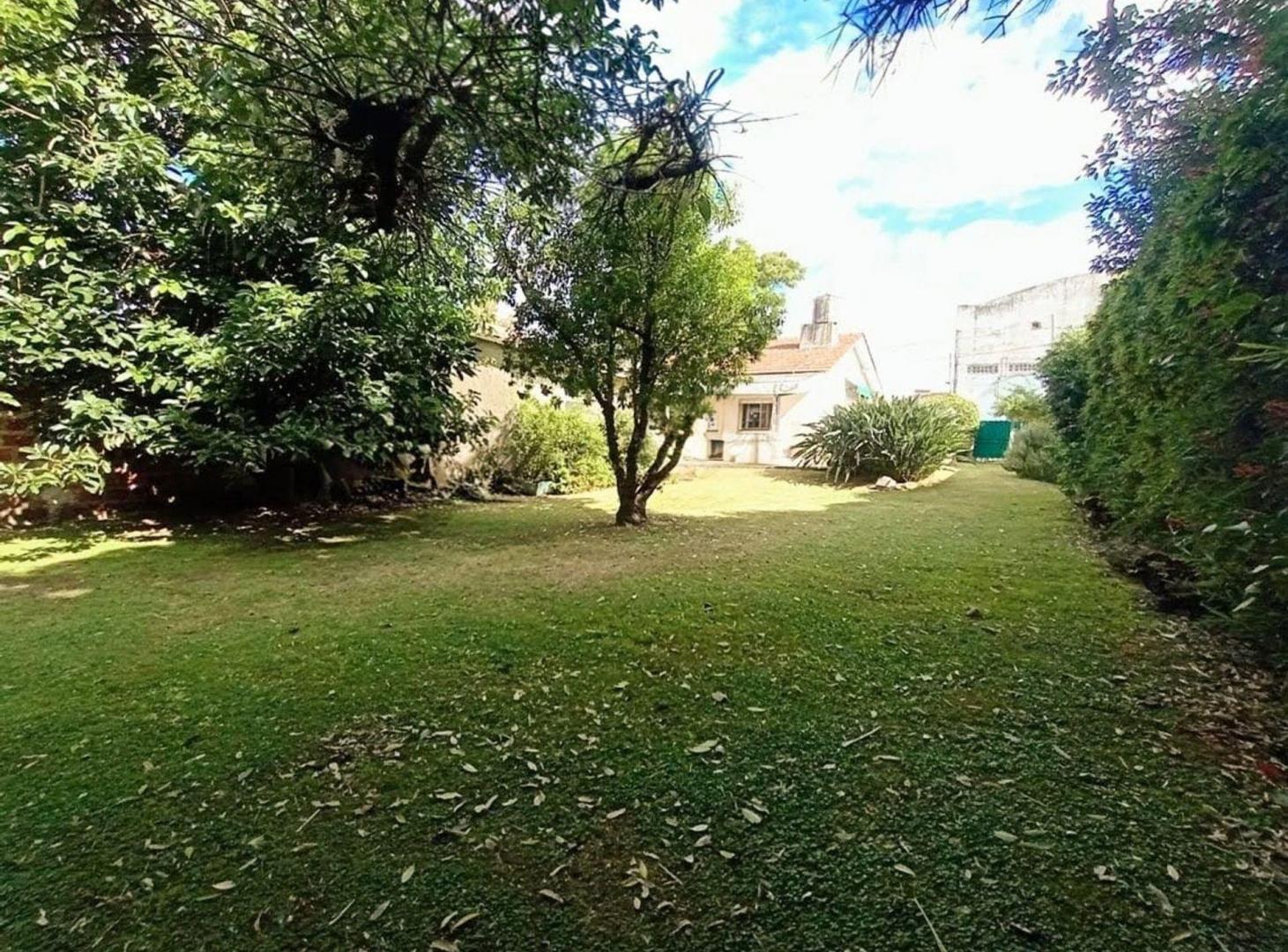 Foto de VENTA CASA 4 AMB CON LOTE DE 600 MTS, QUILMES ESTE, imagen 1