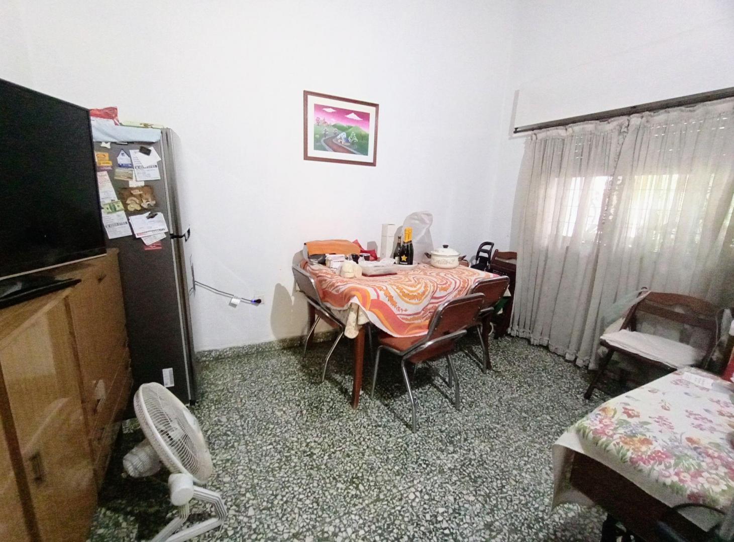 Foto de VENTA CASA 4 AMB CON LOTE DE 600 MTS, QUILMES ESTE, imagen 3
