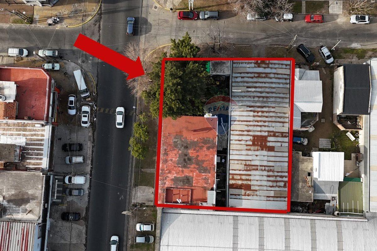 Foto de VENTA EN CONJUNTO LOTE LOCALES DEPOSITO QUILMES, imagen 2