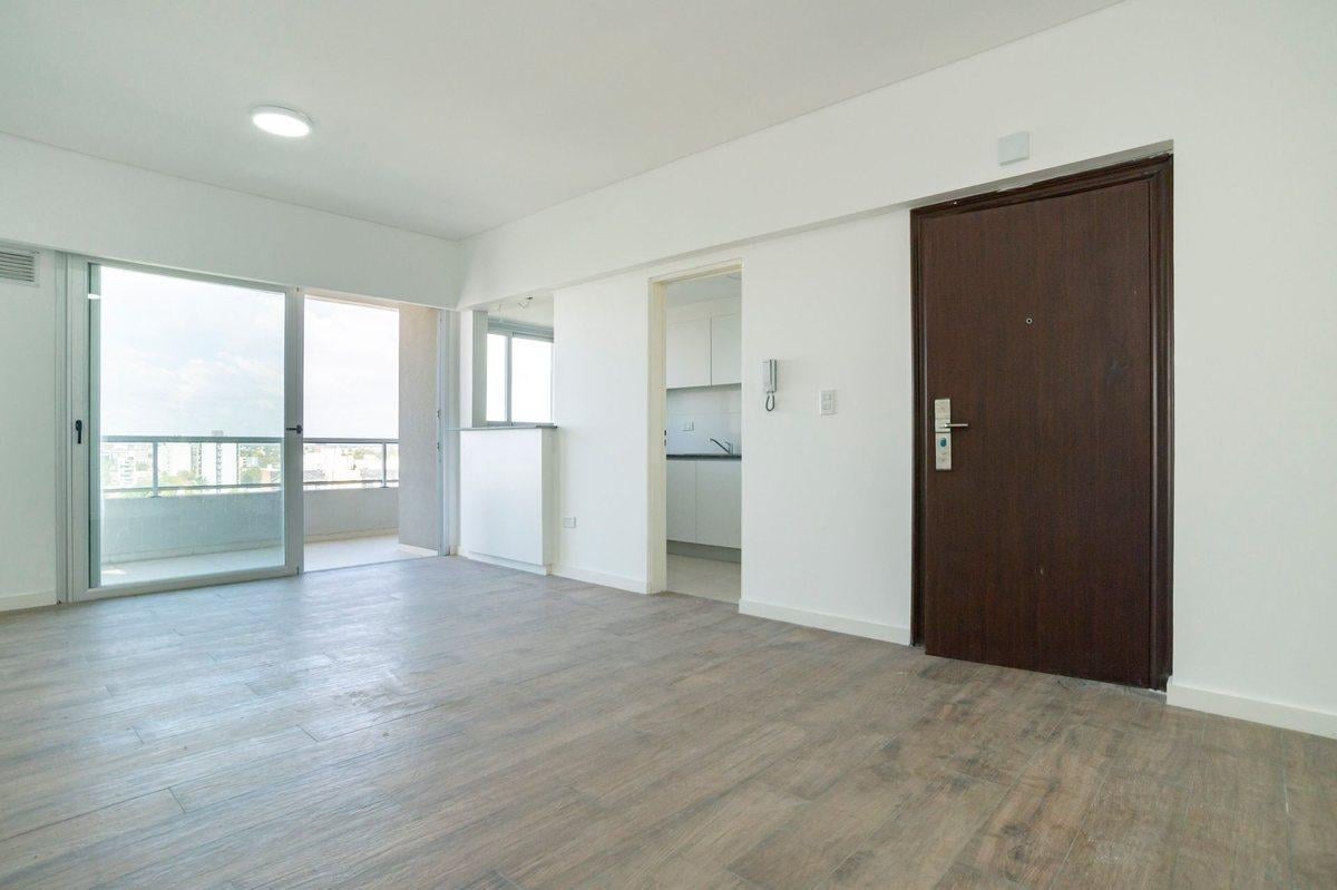 Foto de Departamento 3 ambientes Venta Bernal centro, imagen 1